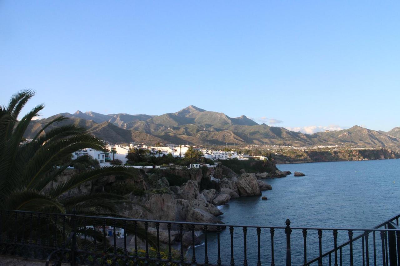 Apartment Verano Azul Nerja Eksteriør billede